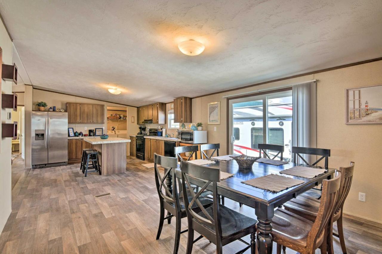 Quaint Port Oconnor Home - 3 Mi To Beach! Port O'Connor Exteriör bild